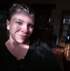 Meet your Posher, Daniella